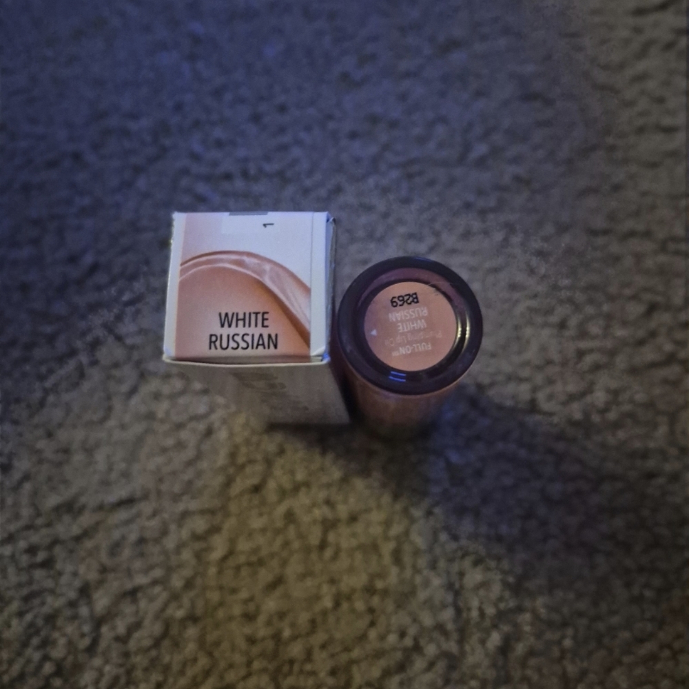 Buxom Full-On Plumping Lip Oil White Russian - Picture 3 of 3